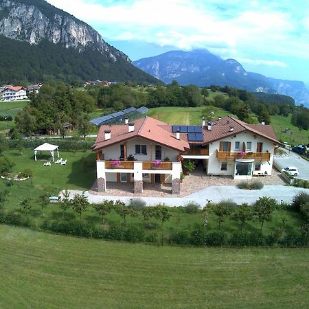 Agriturismo Girasole Fai della Paganella Buitenkant foto